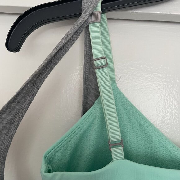 lululemon athletica Twist & Turn Tank with built-in bra in grey/mint - Picture 5 of 14